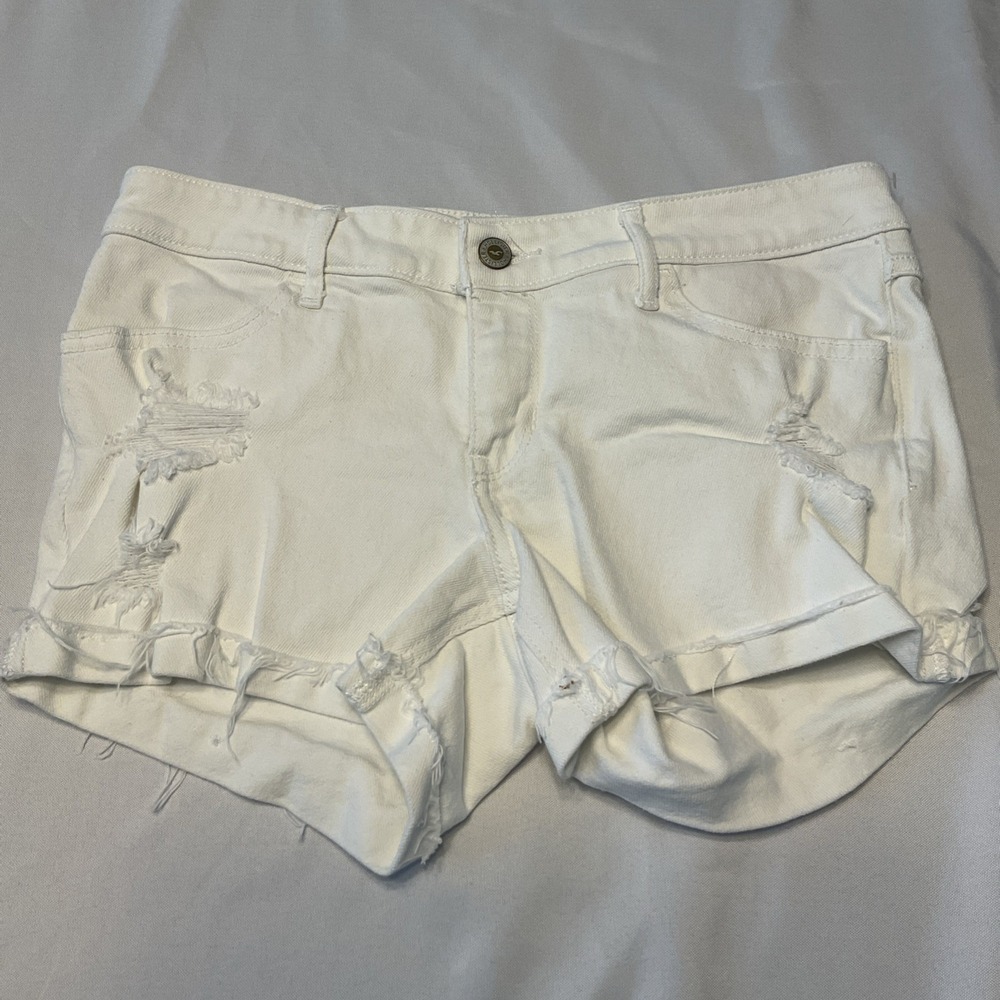 Hollister Women's Juniors White Denim Distressed Low Rise Midi Shorts Size 5 W30